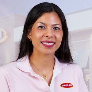 Meet your Posher, Christina